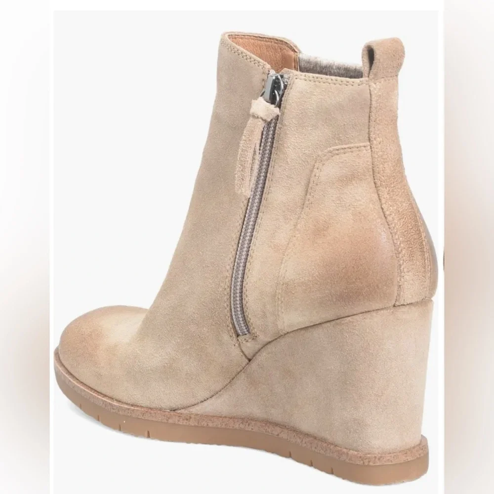 Sofft chic wedge